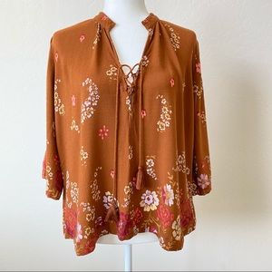 URBAN OUTFITTERS Ecote Boho Floral Top Size Small